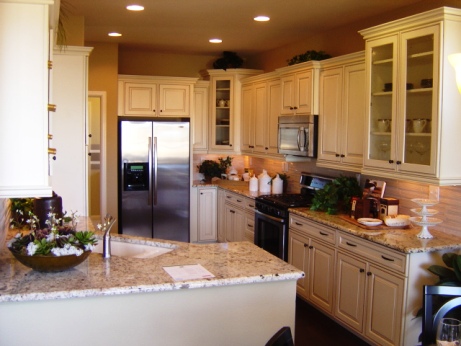 Villiage Home Kitchen in Idyllwilde Villiage Home Kitchen in Idyllwilde